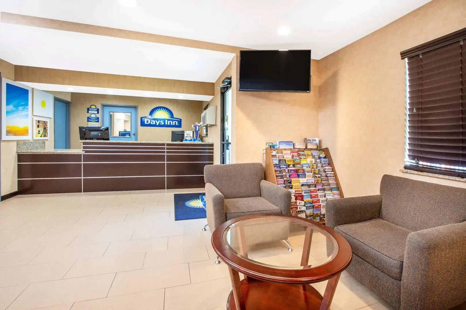 Days Inn by Wyndham Woodland