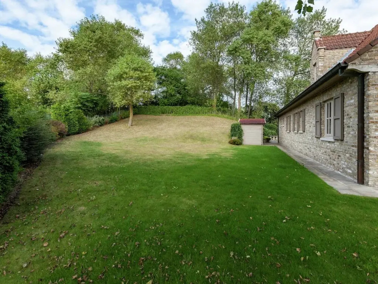 Luxurious Villa in De Panne with Garden