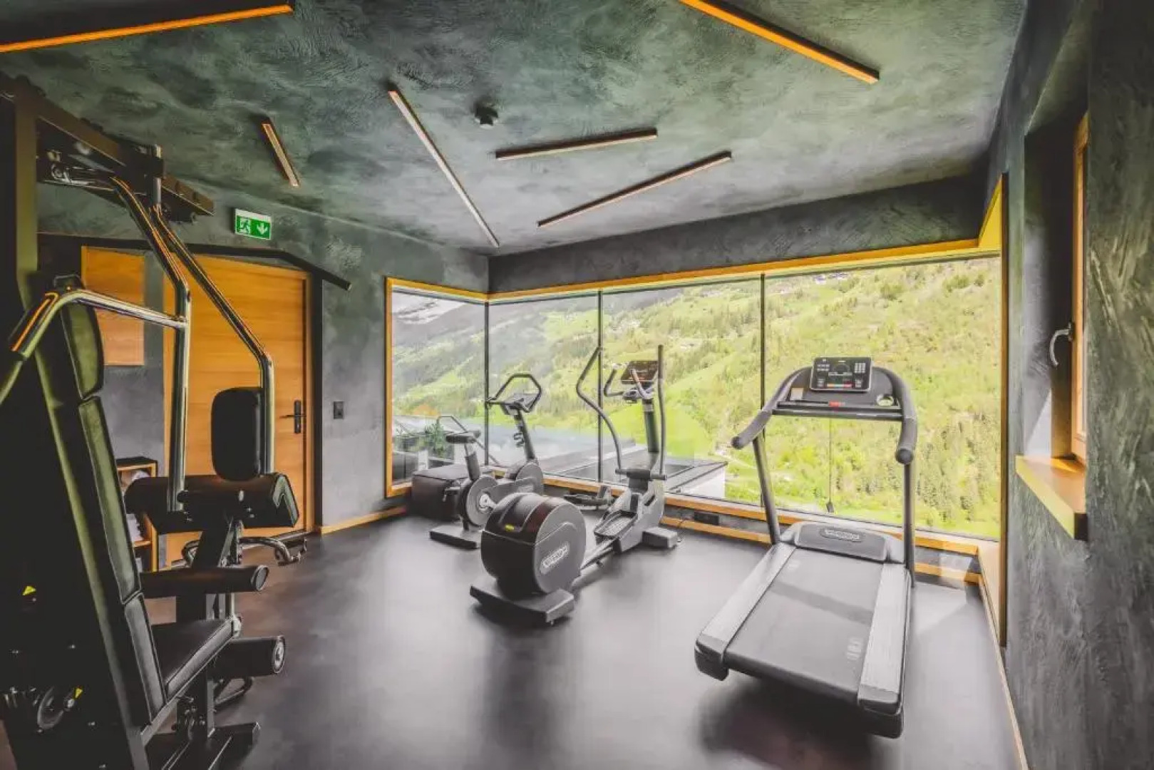 Boutique Hotel Und Chalets Bergwiesenglück