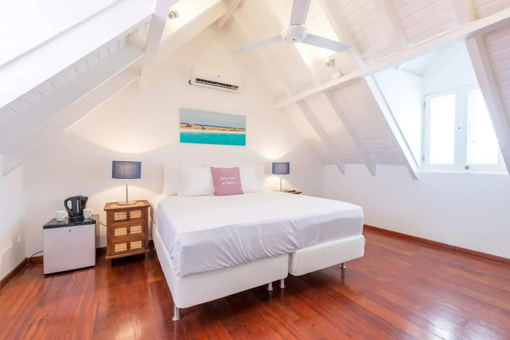 Scuba Lodge & Ocean Suites