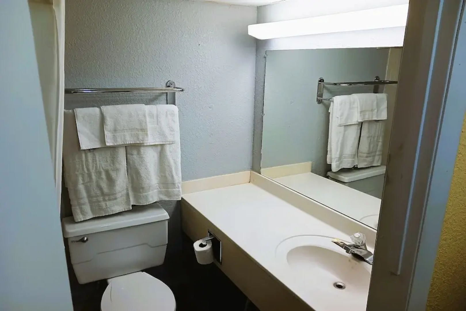 USA Inn Junction City Near Fort Riley