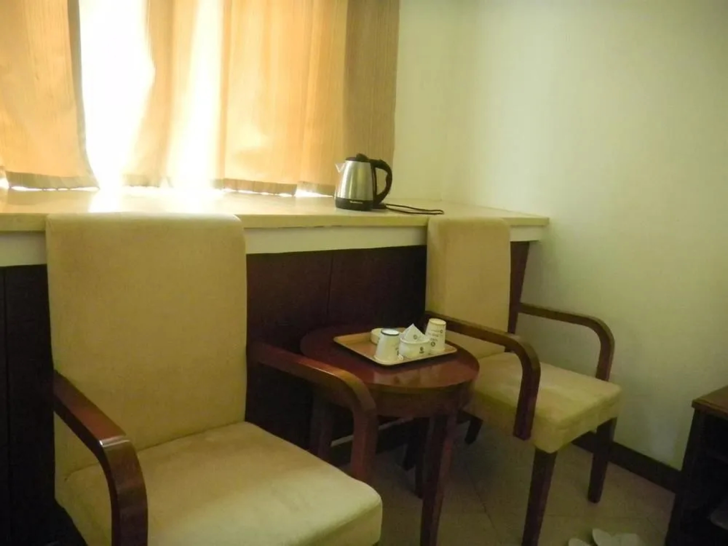 Long Jia Bo Yi Hotel