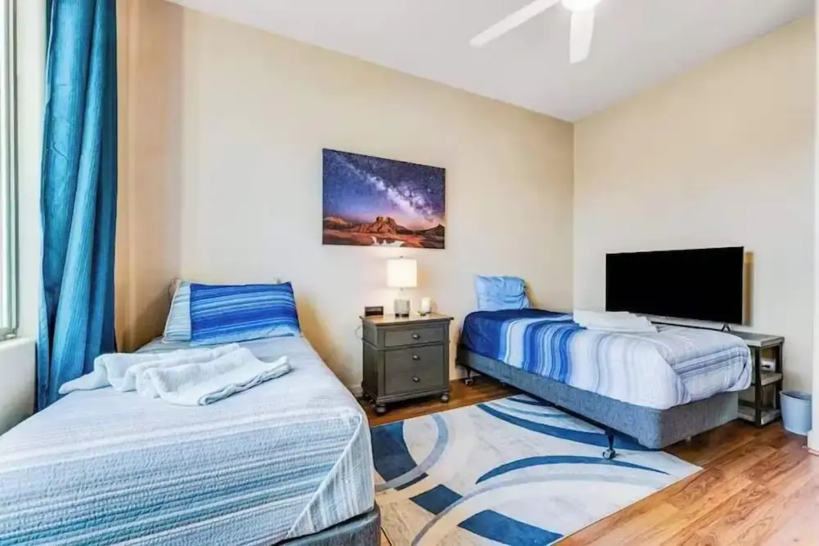 East Mesa Desert and Mountain Views: 5br, Pool