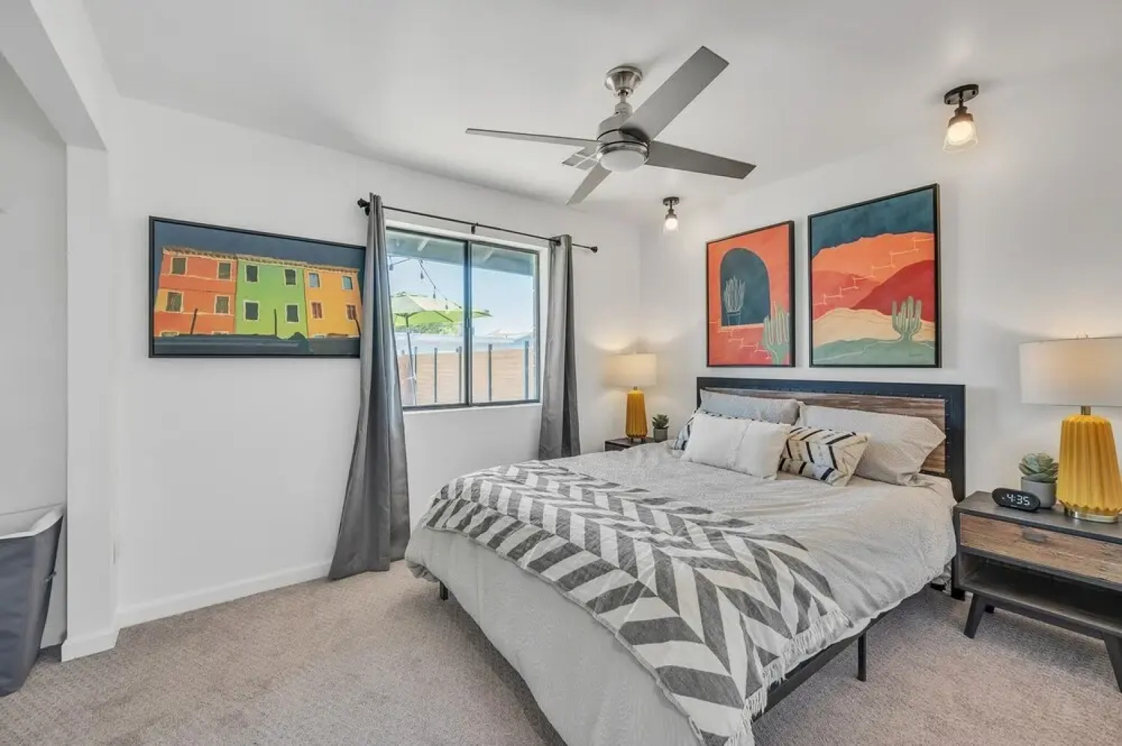 The Palms: Spacious 4-BR Retreat with Hot Tub near Gilbert by RedAwning