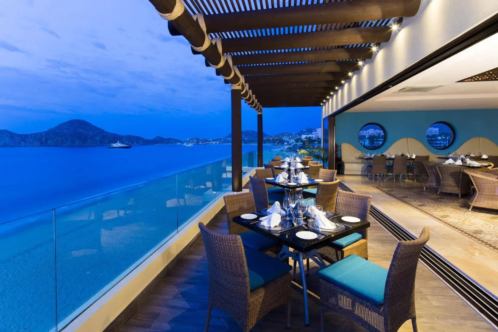 Villa del Arco Residences