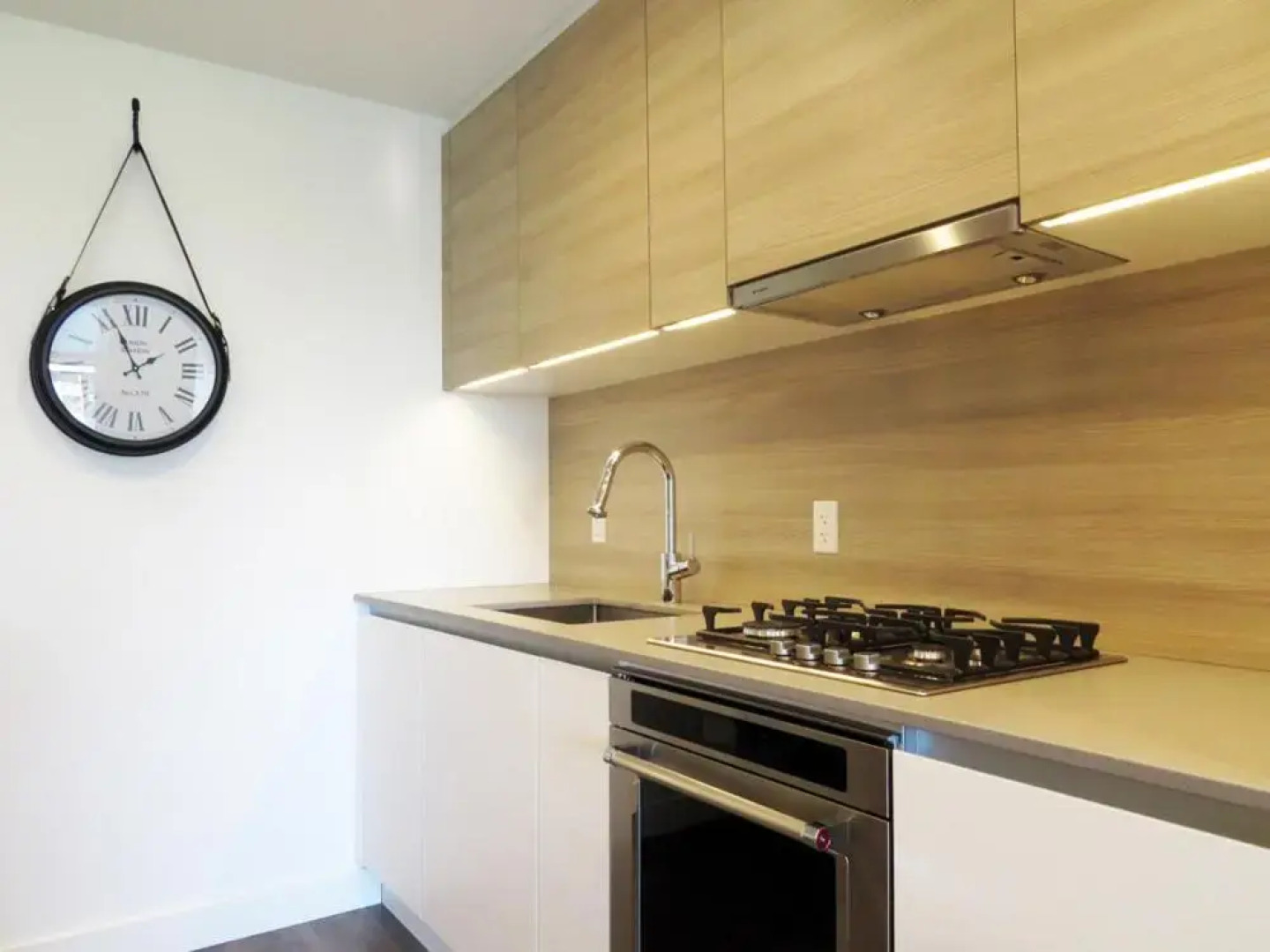 Encore by the Bay - 30 Day Min