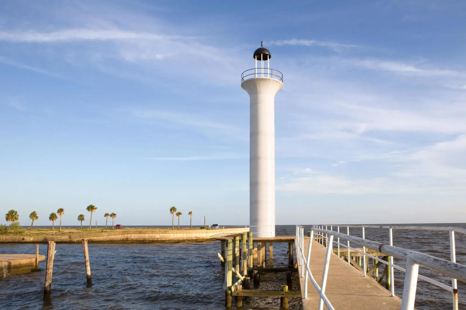 Super 8 by Wyndham Biloxi