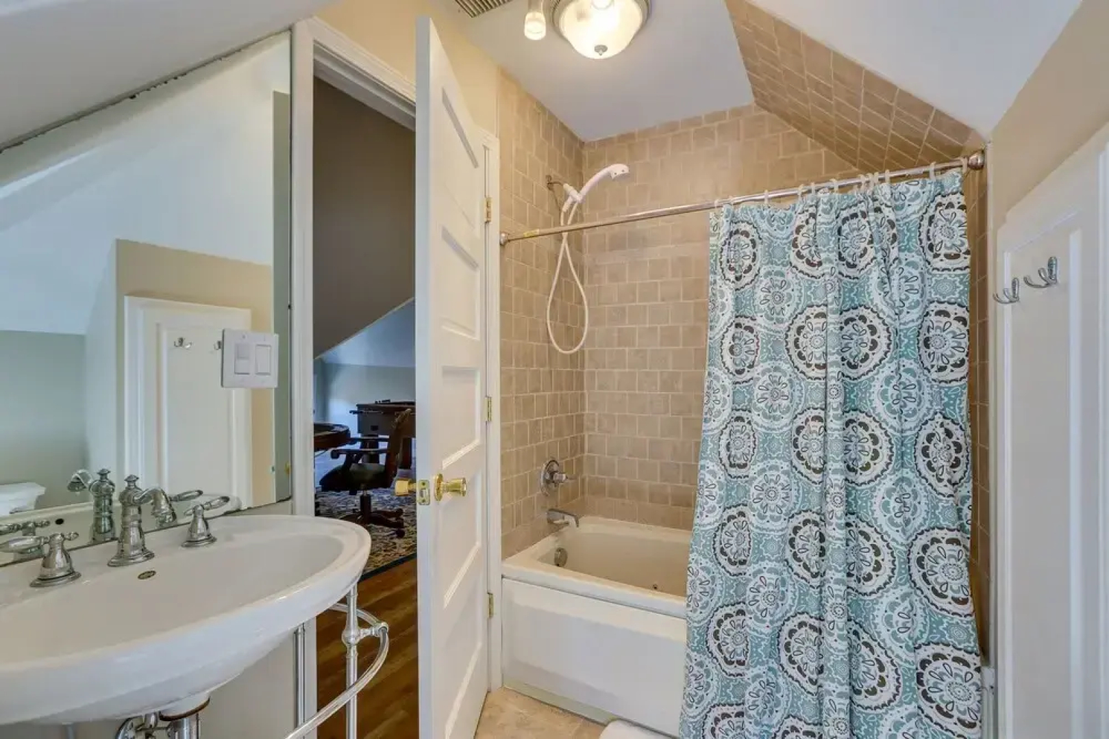 Danville Retreat w/ Hot Tub & Cozy Fireplace!