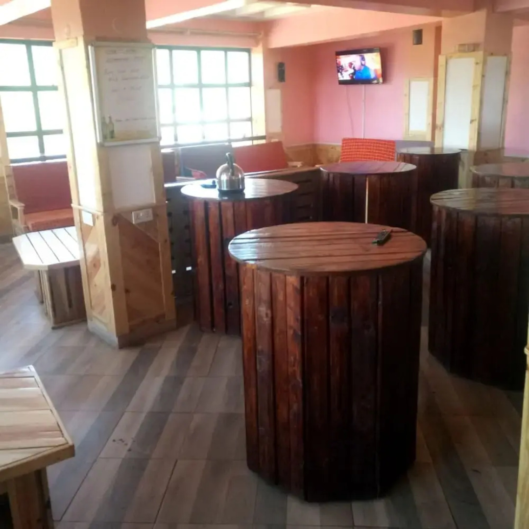 Escarpment Motel - Adults Only