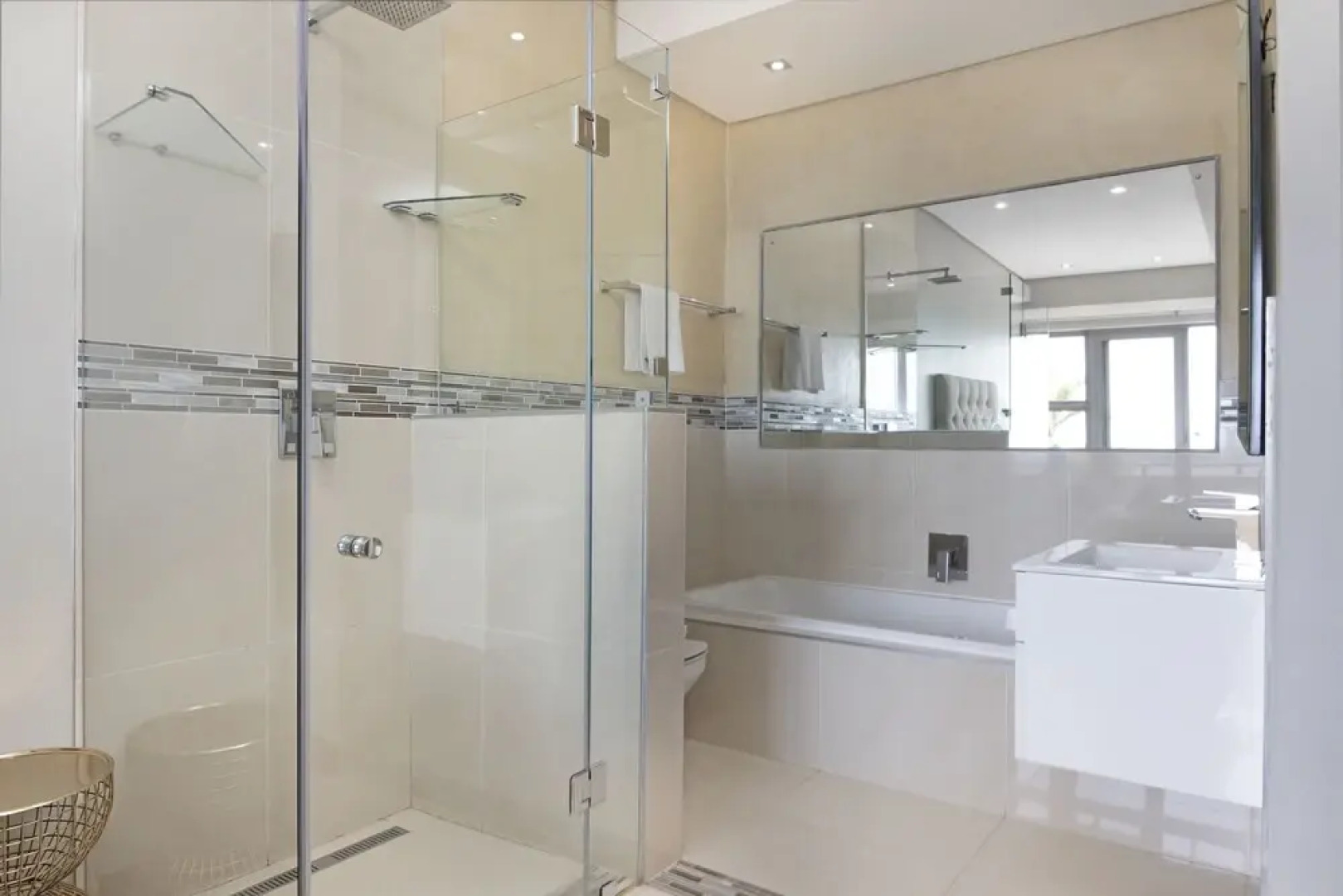 Eden Palms Unit 3 by HostAgents