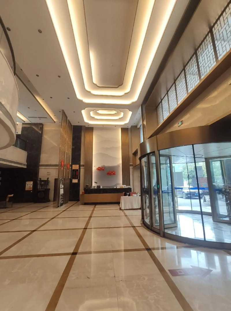 Meitan JinHong Grand Hotel (Chacheng Avenue)