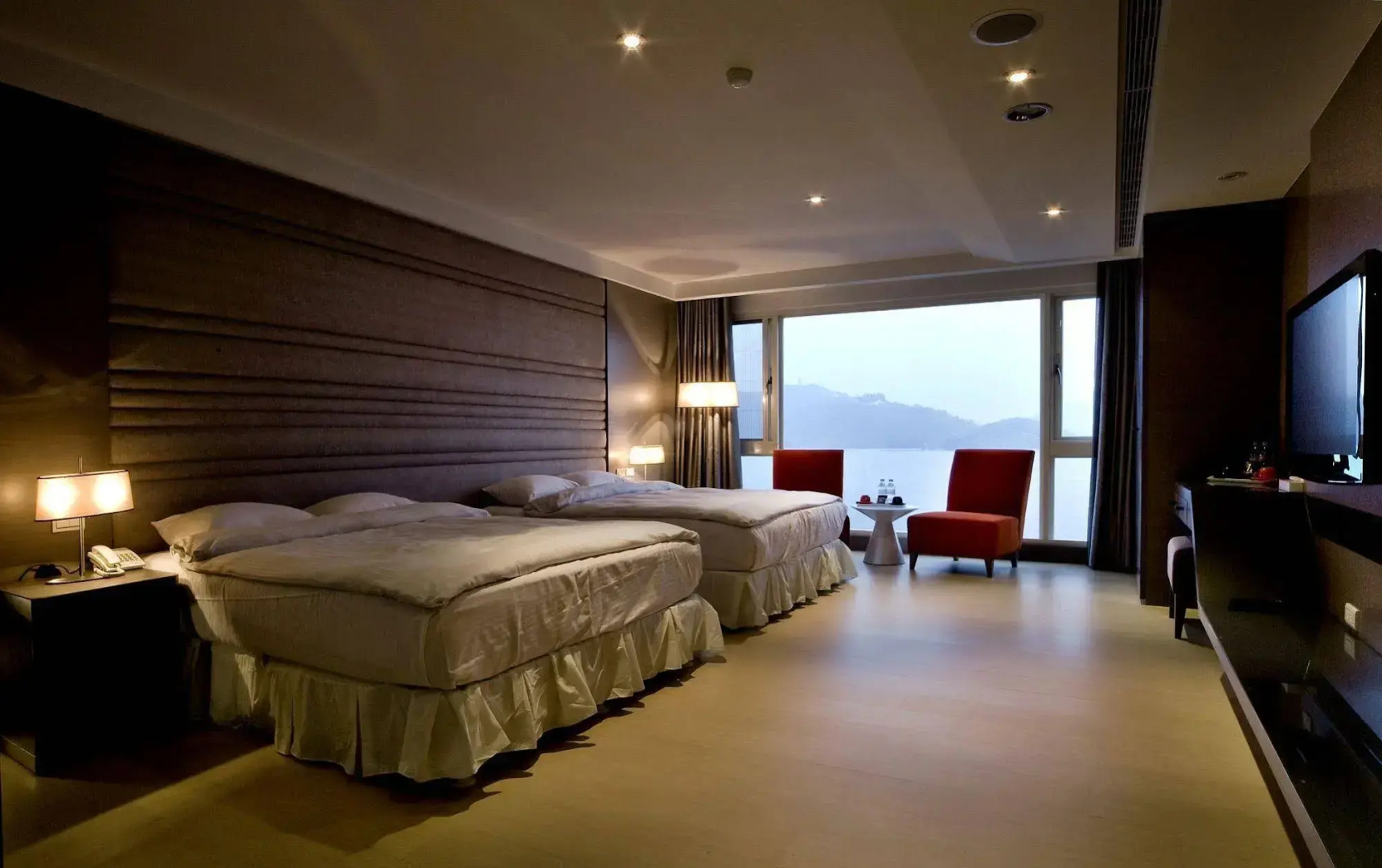 Spa Home Sun Moon Lake Luxury Lakeside Hotel