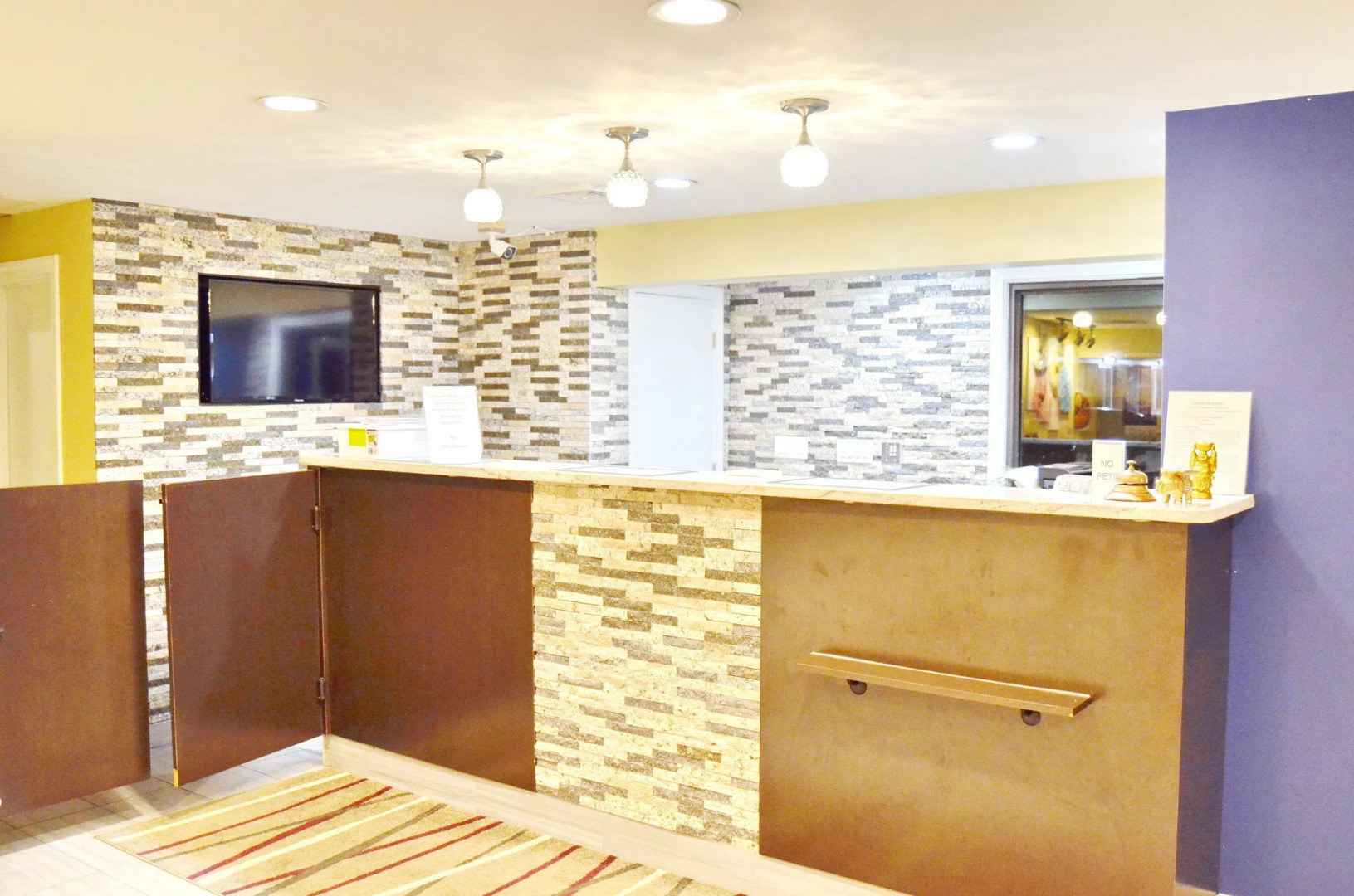 Flagship Inn And Suites