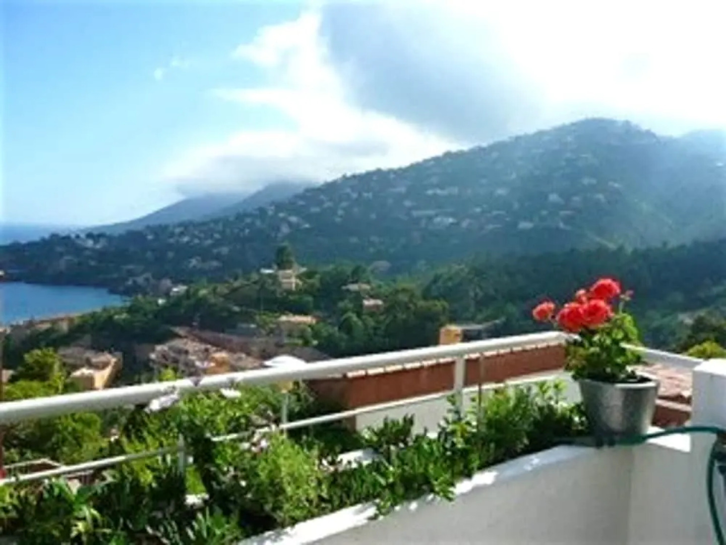 Apartment With 3 Bedrooms in Théoule-sur-mer, With Wonderful sea View,