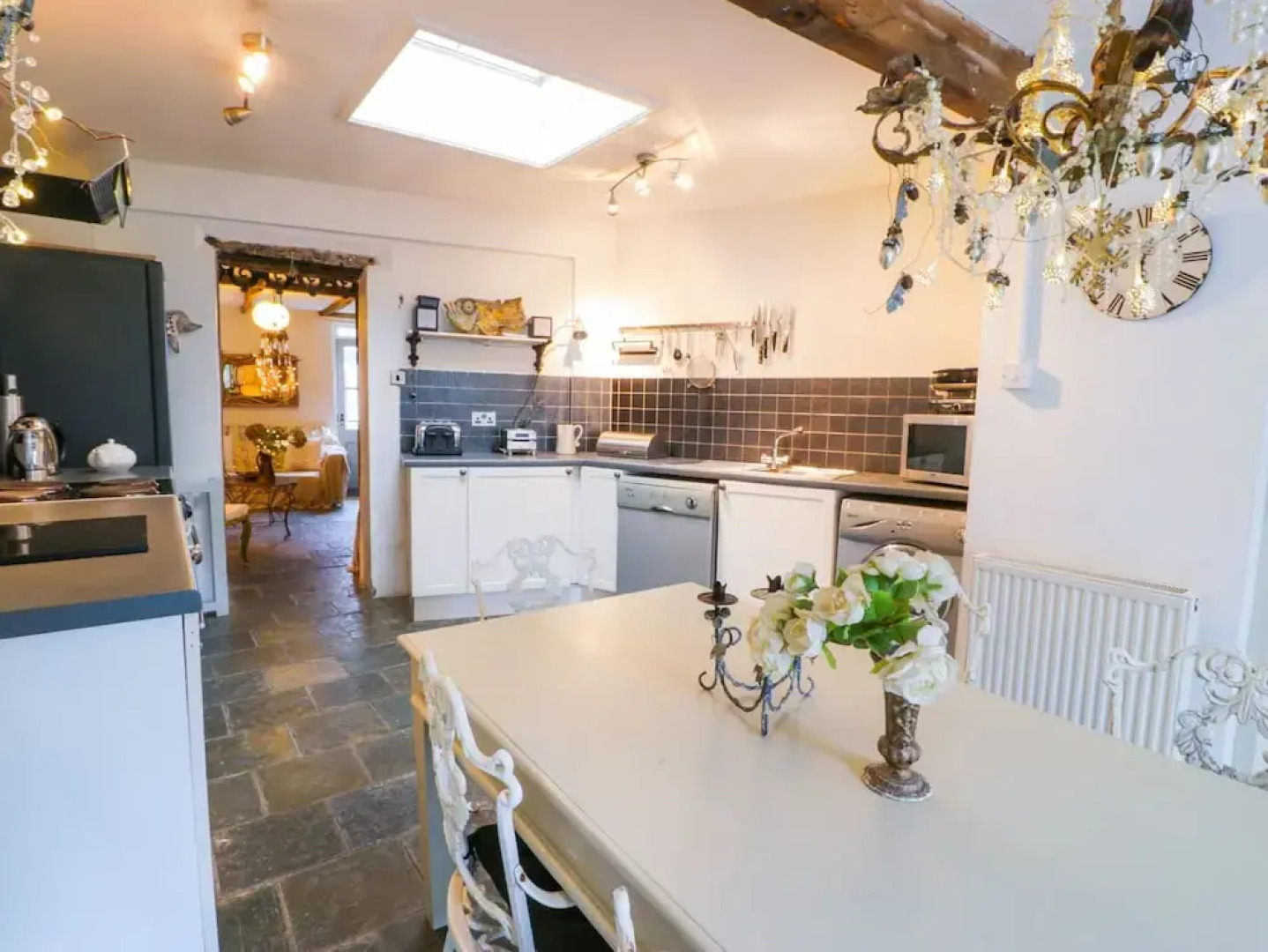 19A Kingshead Street