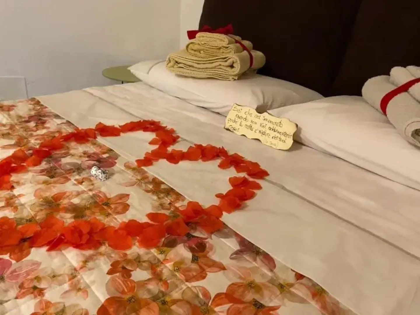 Alla dimora di Chiara Suite and Rooms