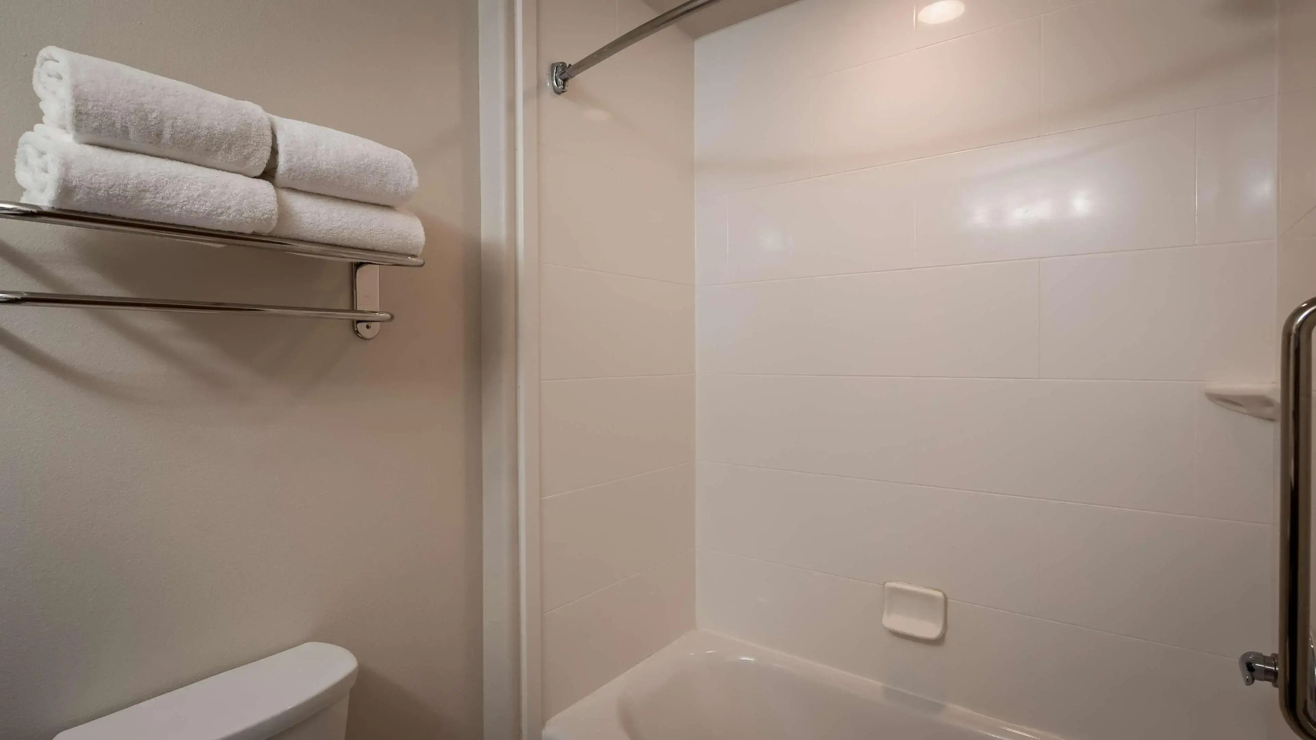 Best Western Plus Spring Inn & Suites