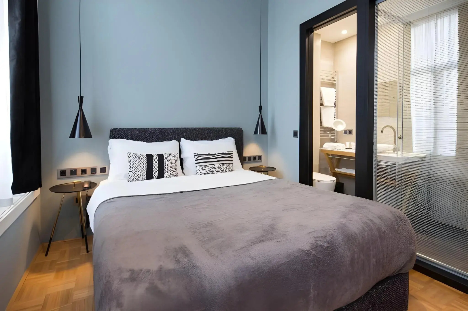 Quentin Zoo hotel