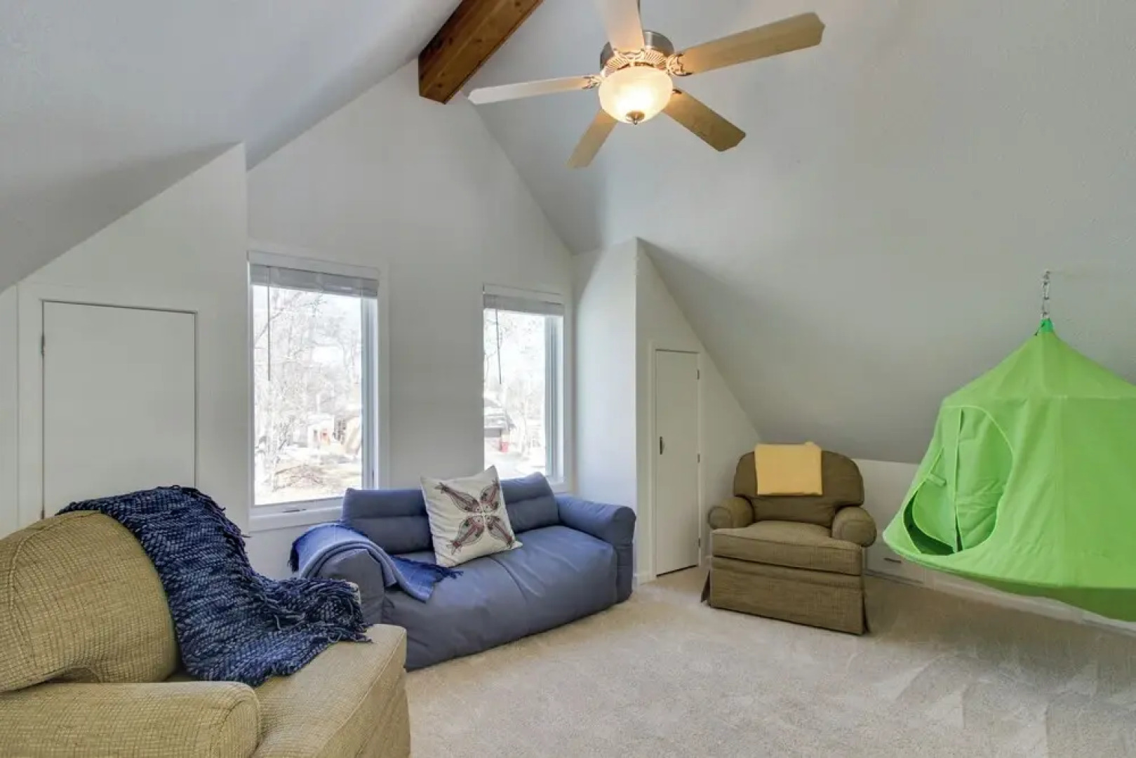 Breezy Point Cabin: Deck w/ Golf Course Views!