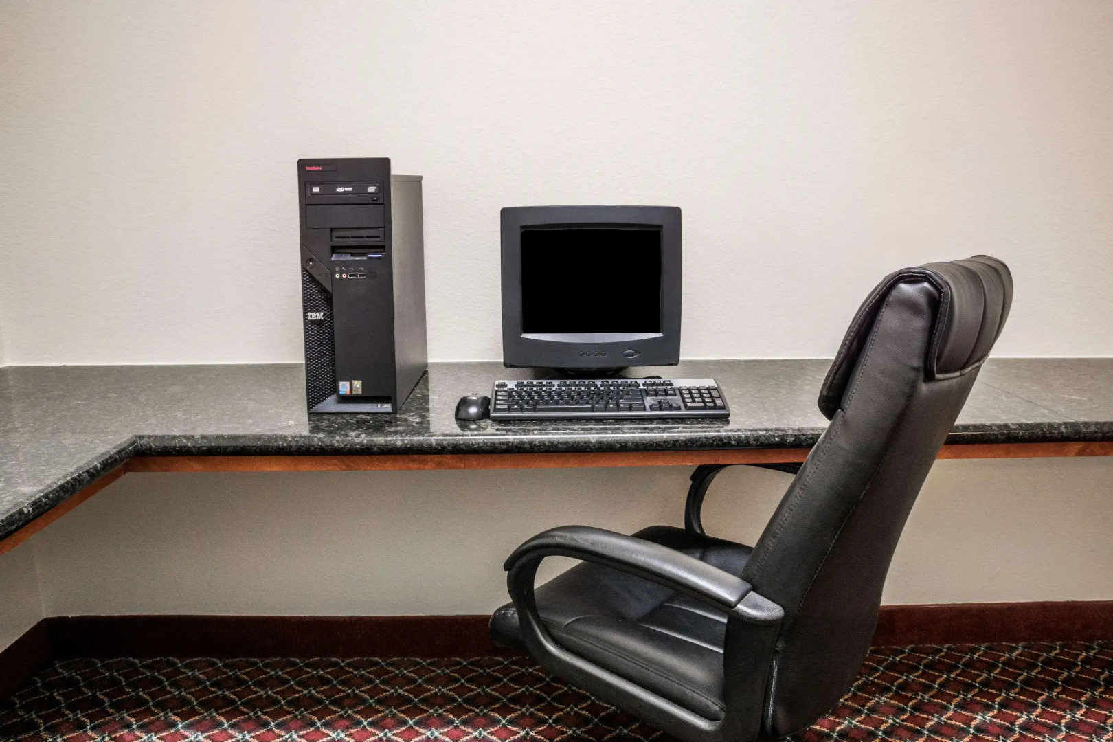 Super 8 by Wyndham Brookshire TX