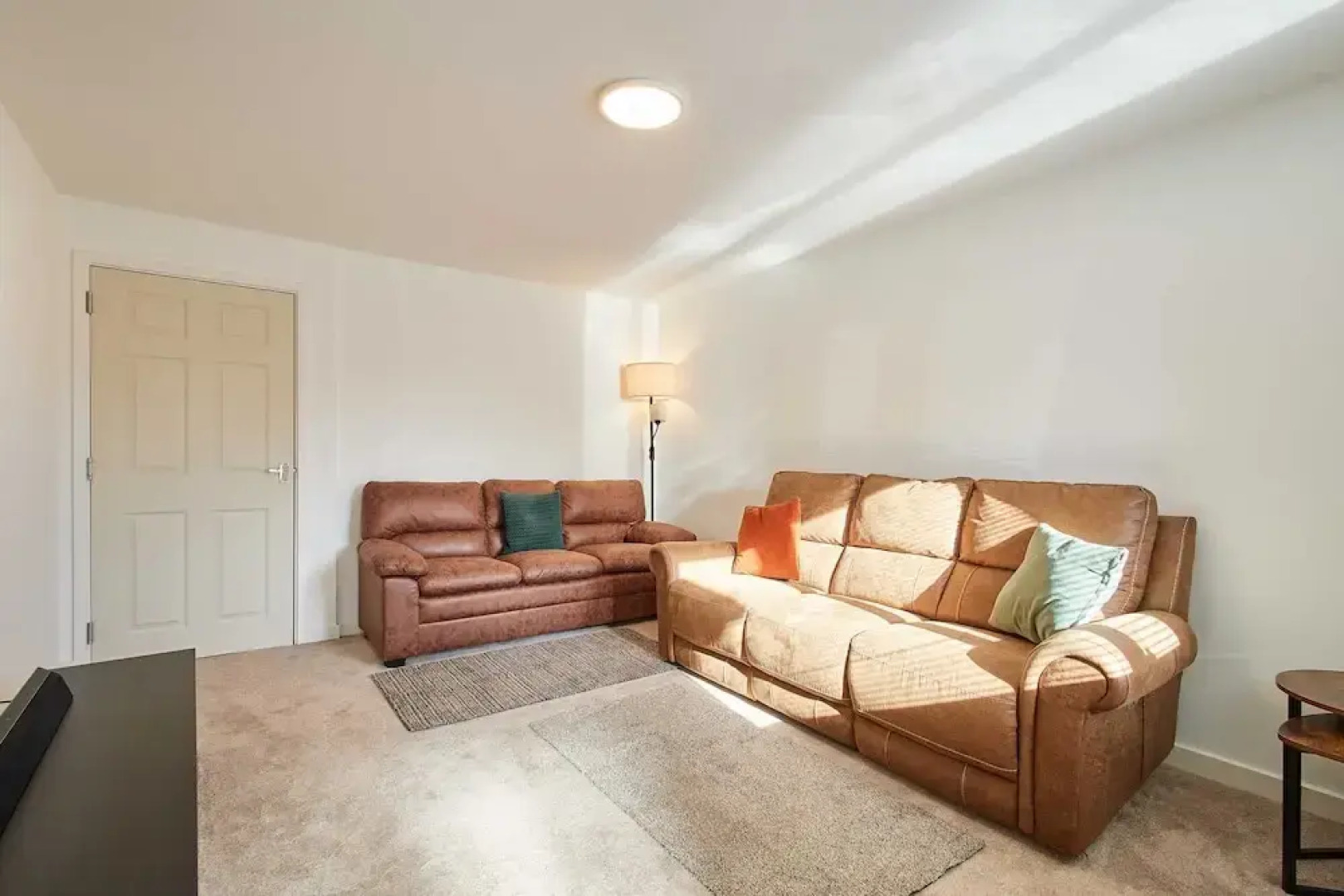 Host Stay Aronora Guest House