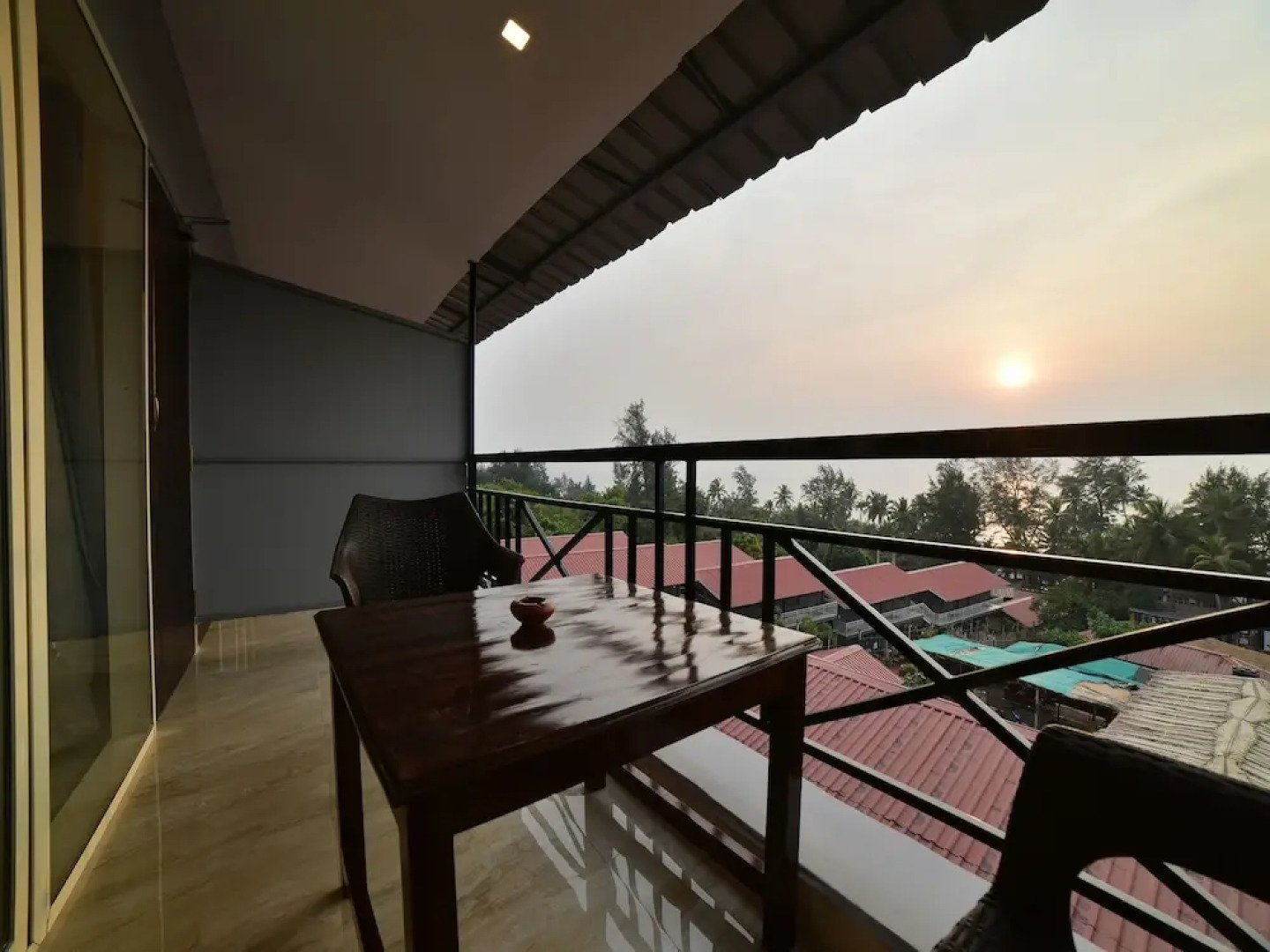 OYO 26850 Casa De Lamore