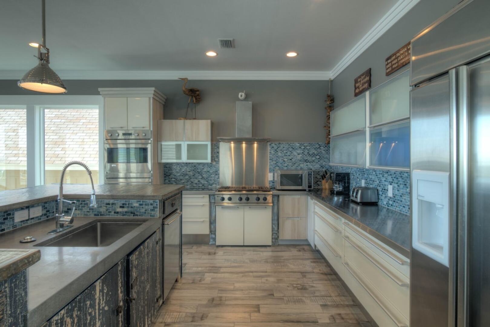 Making Waves - New Low Rates For August 10 - September 3rd!!!