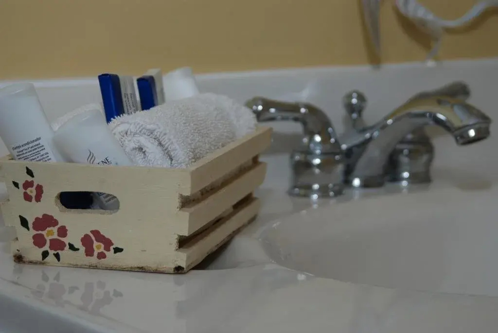 Shining Waters Country Inn