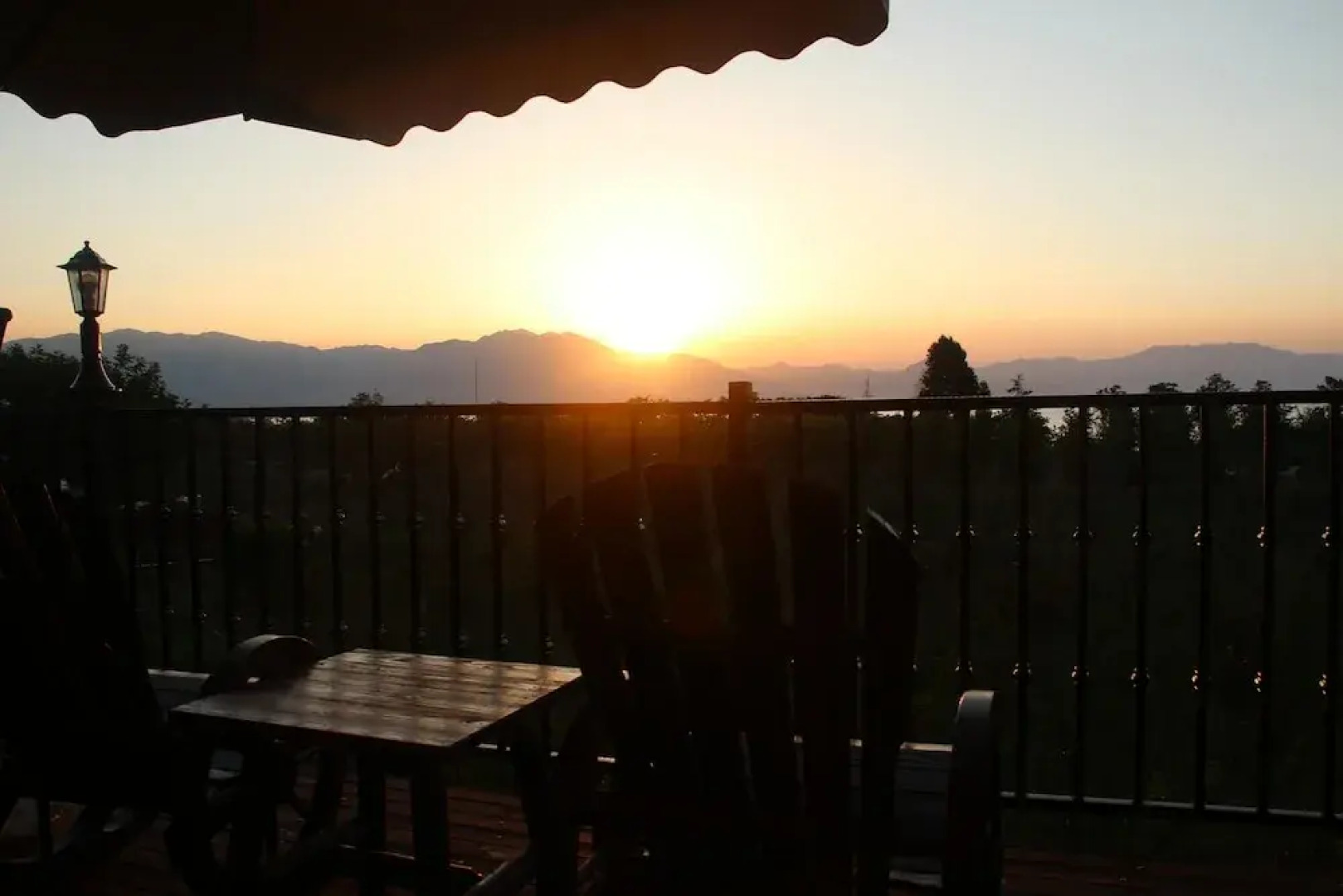 Buyi Hotel Resort Fuxian Lake