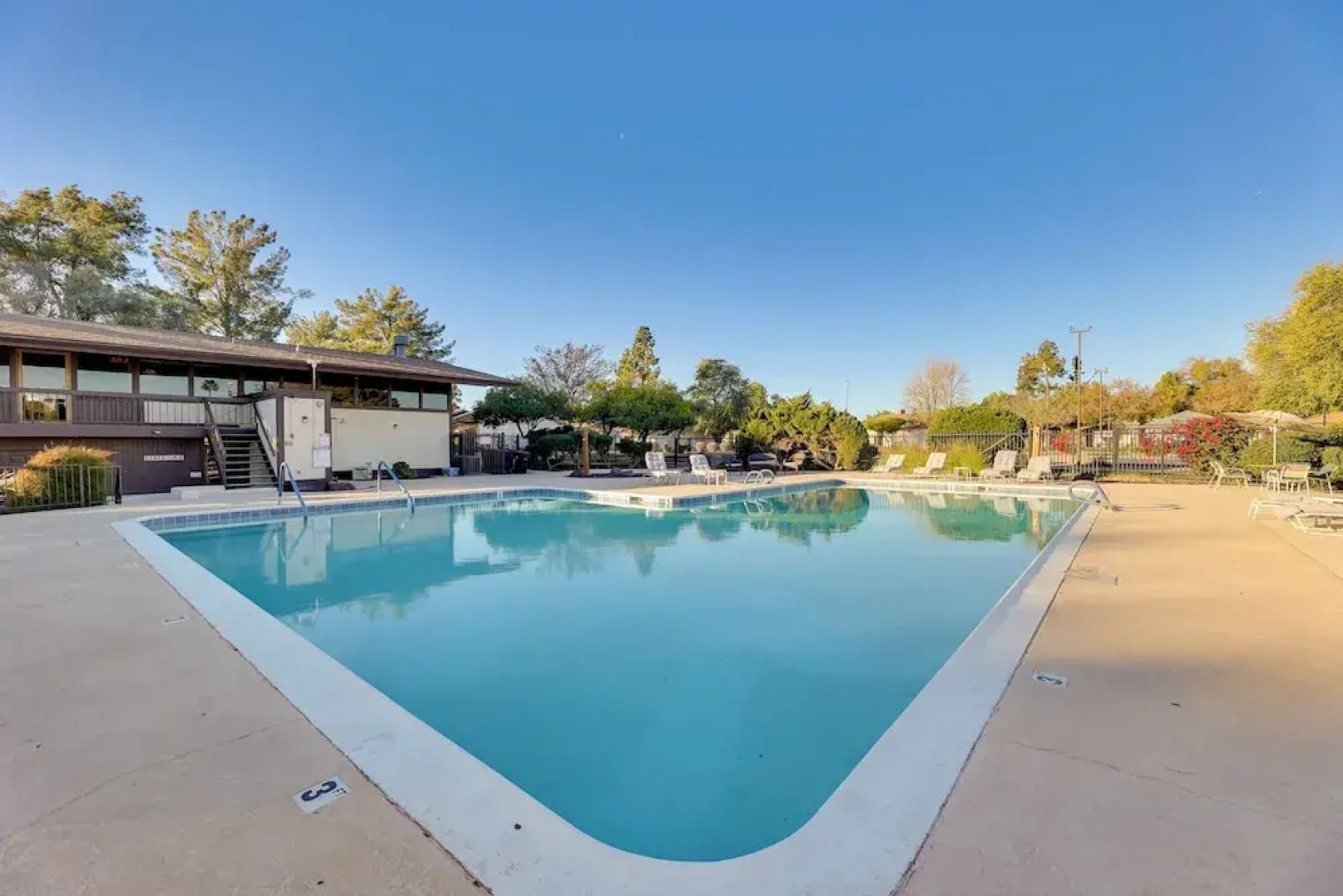 Golf, Hike, Swim: Your Perfect Desert Oasis Escape