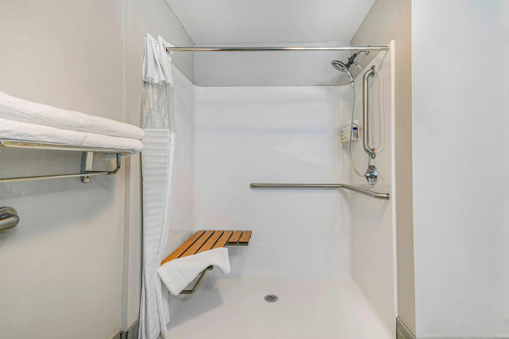 La Quinta Inn & Suites by Wyndham Batavia