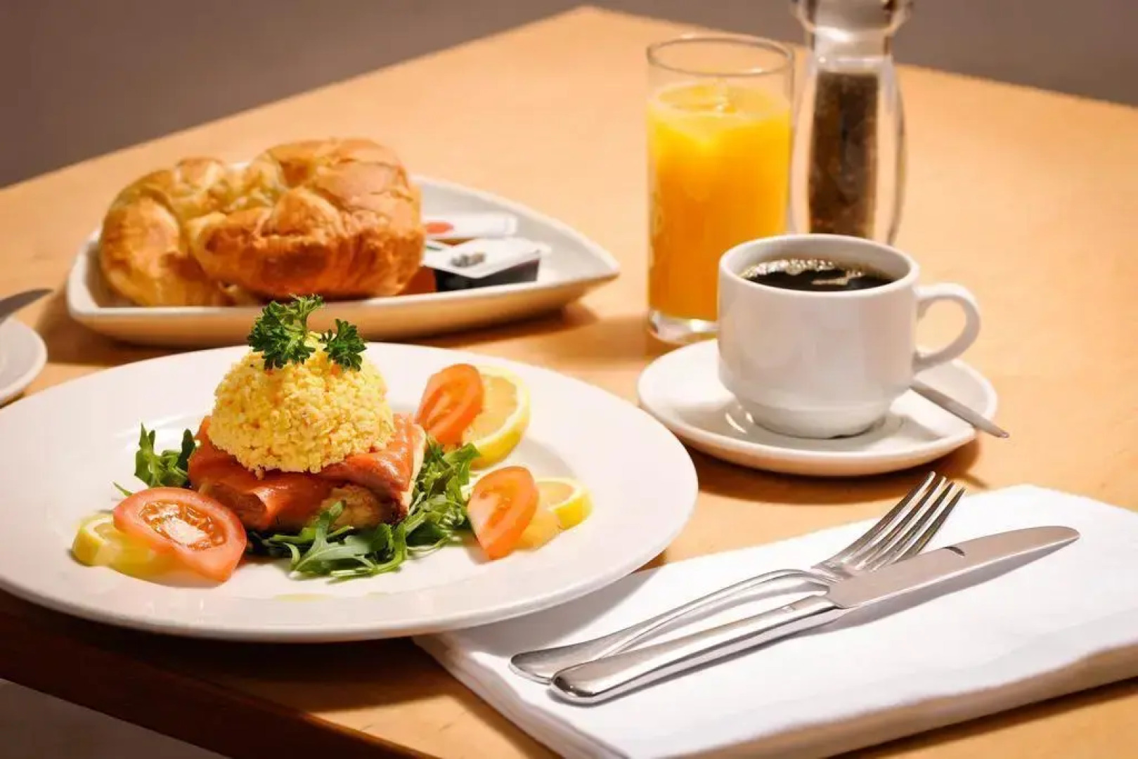 Отель Leonardo Edinburgh City