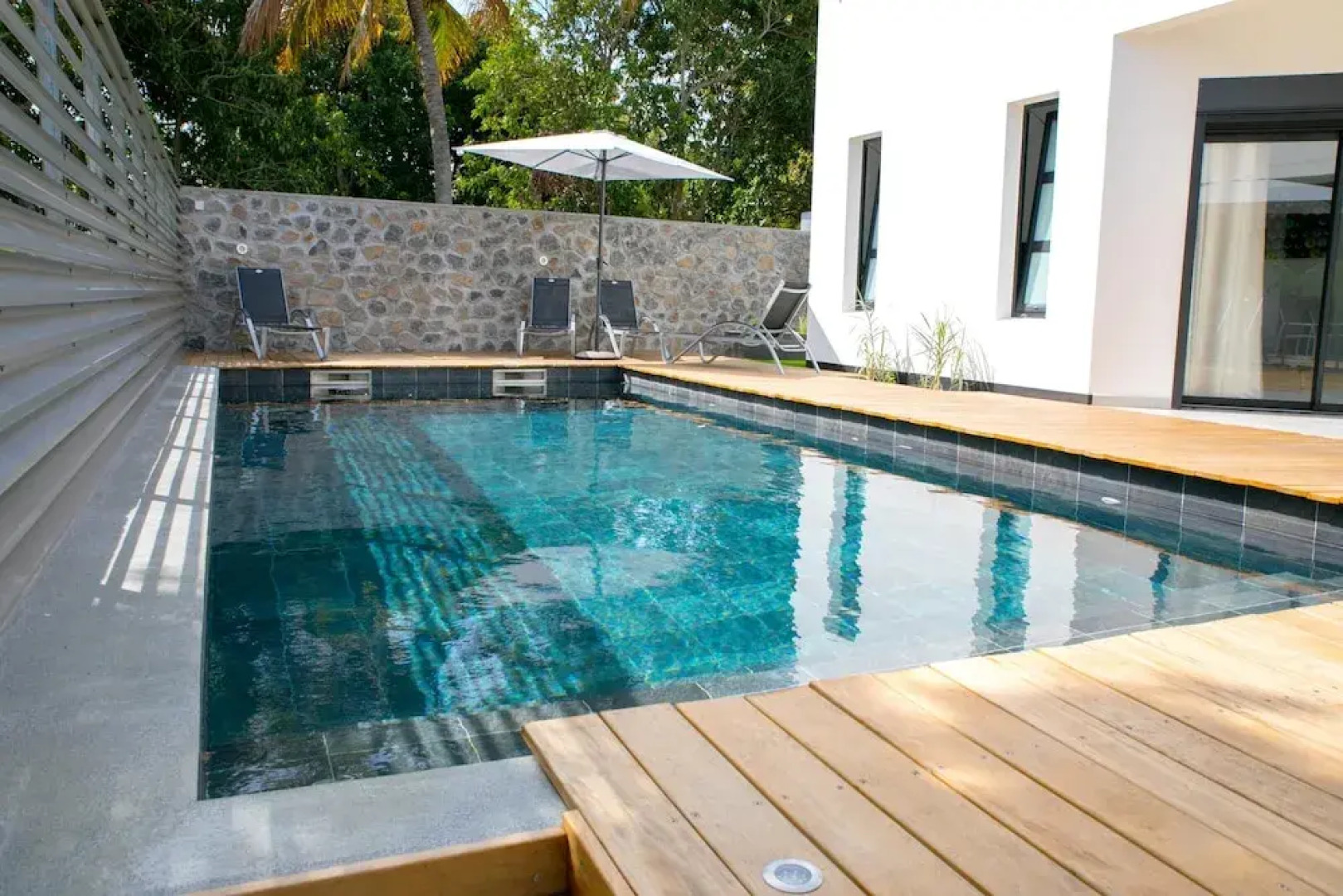 Apartment With one Bedroom in Saint Pierre, With Pool Access, Enclosed