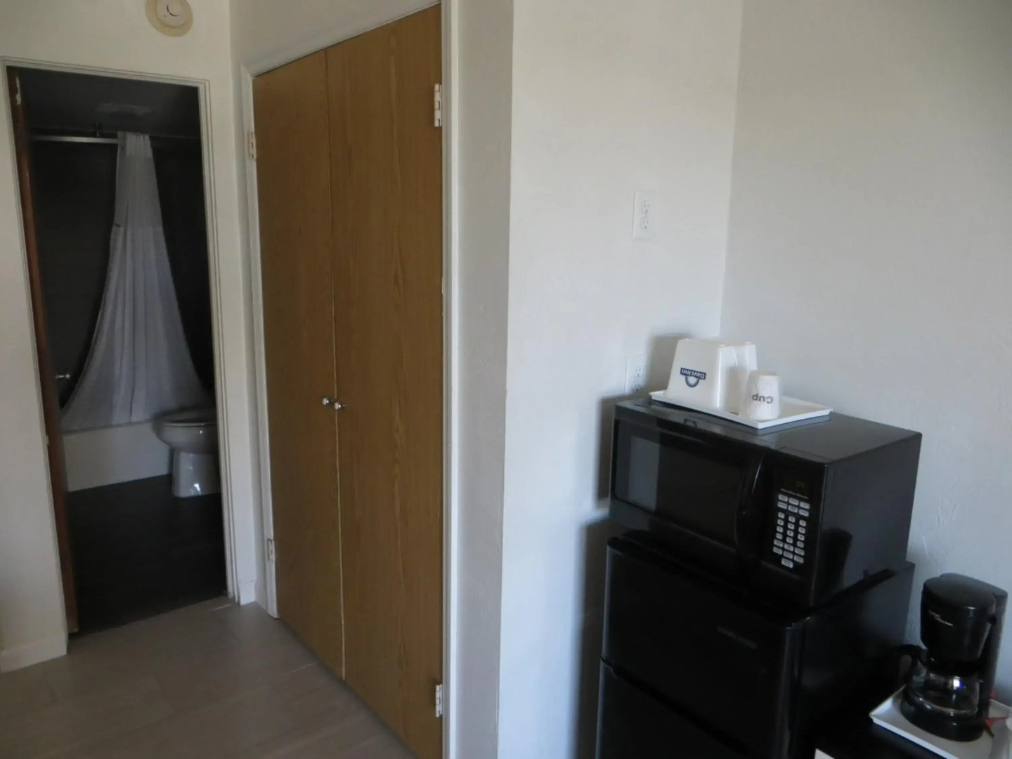 Arya Blu Inn & Suites