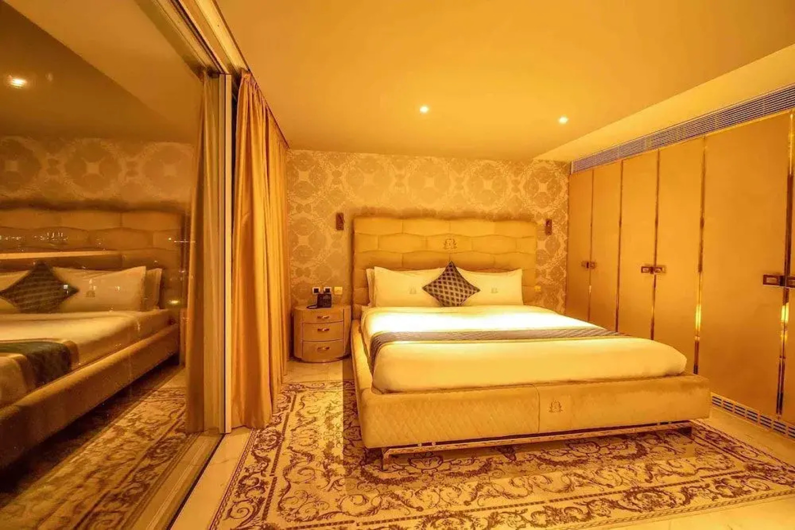 No 1 Oxford Street Hotel And Suites