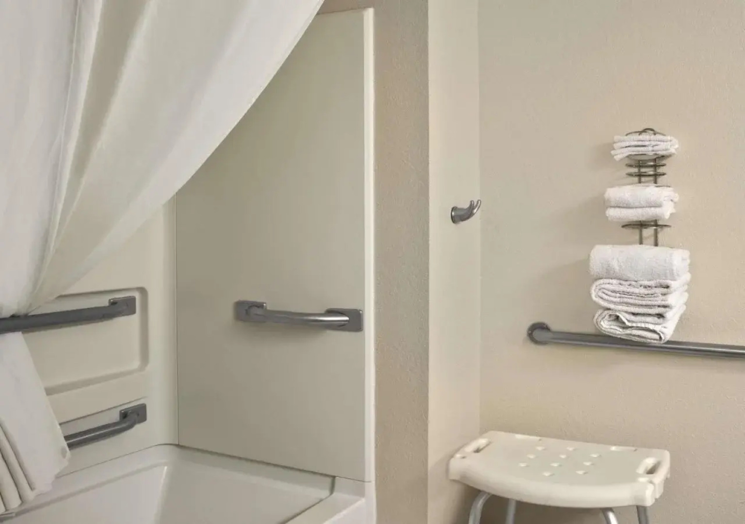 Super 8 by Wyndham Whitewater WI