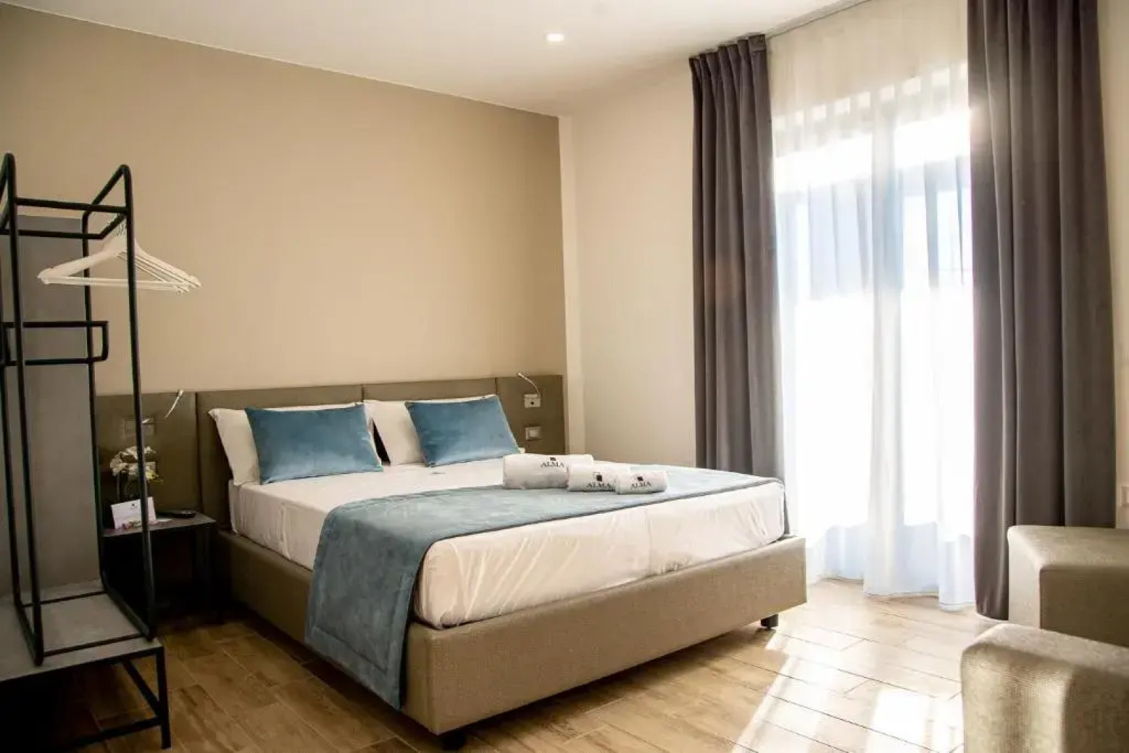 ALMA Bed & Breakfast