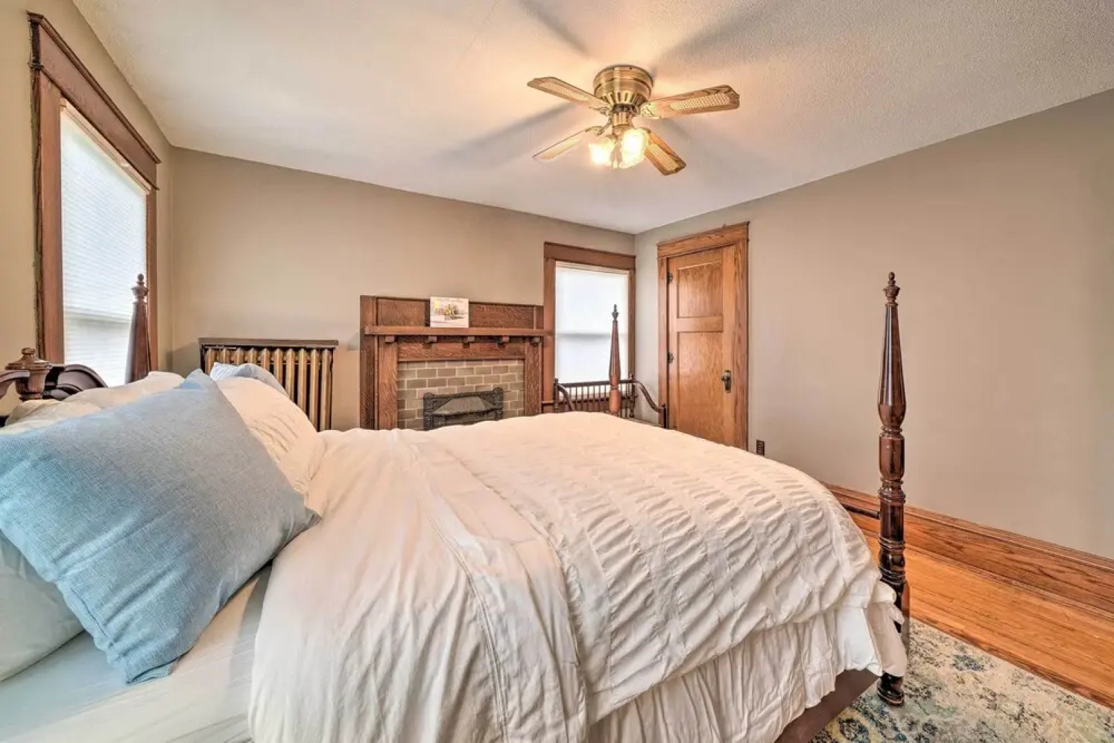 Classy Colonial House w/ Furnished Sunroom!