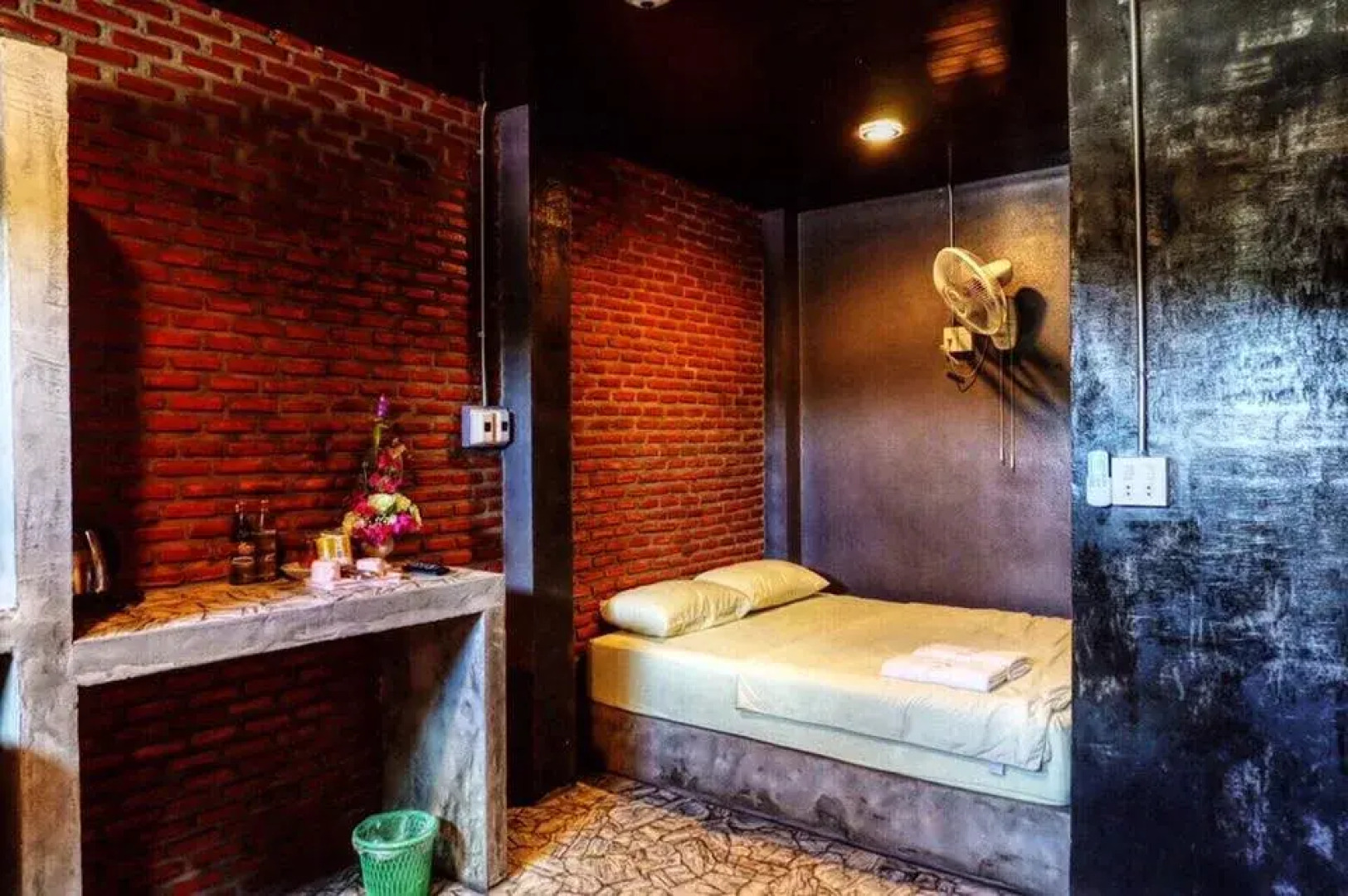 Baan Pak Rim Khong Resort