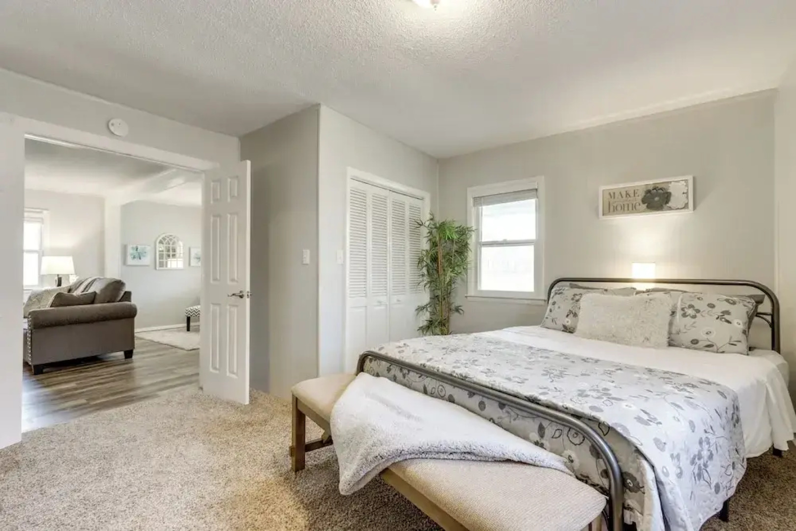 Walkable & Updated Nevada Home: Family Friendly!