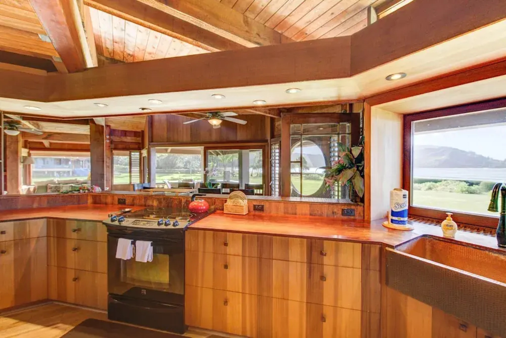 Wilikoki House 6 Bedroom Home