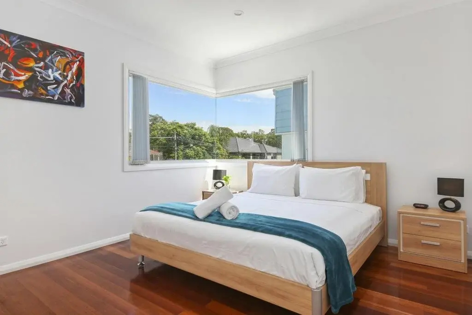 Serviced Houses - Villa Hodgkinson