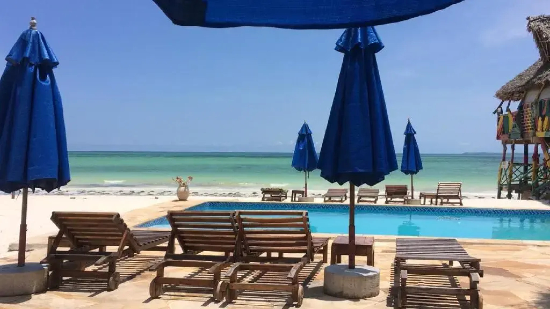 Kaure Sand Beach Lodge