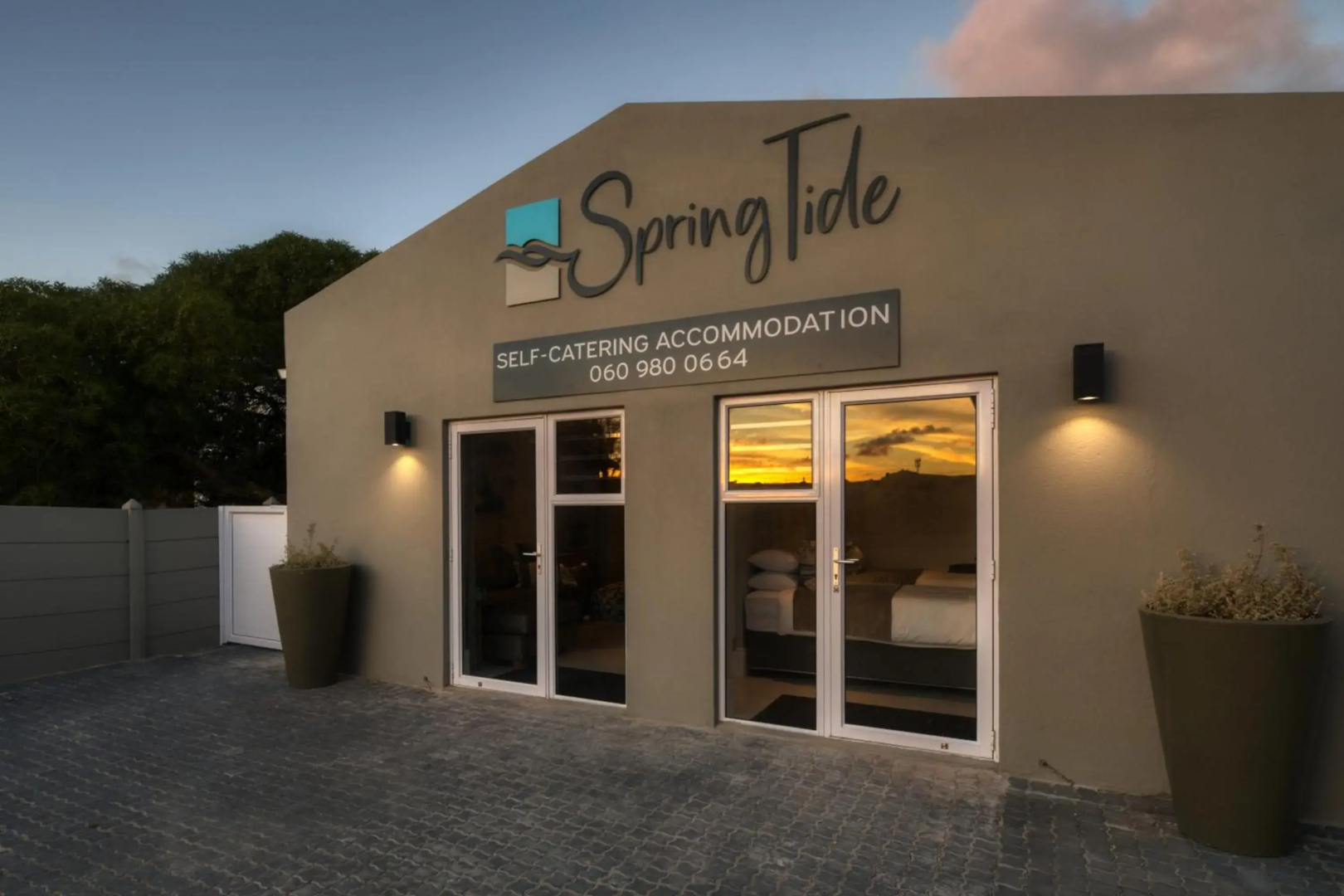 Spring Tide on 28 Main Struisbaai
