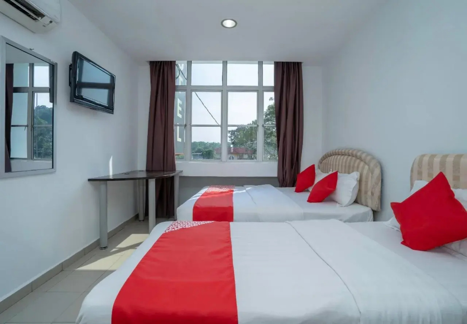 OYO 988 Malawati Ria Hotel