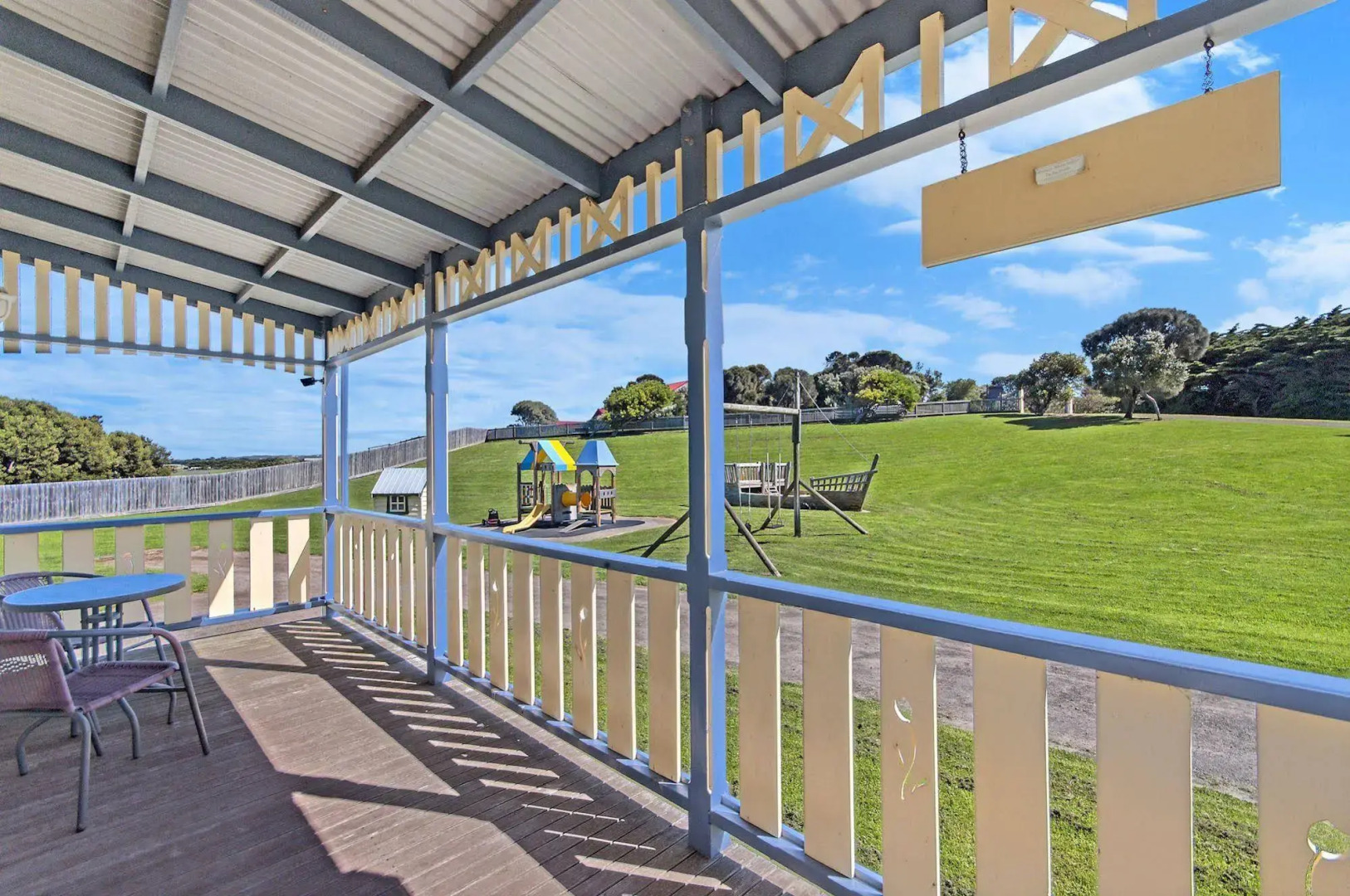 Dunes - elegant beach villa with huge swim spa