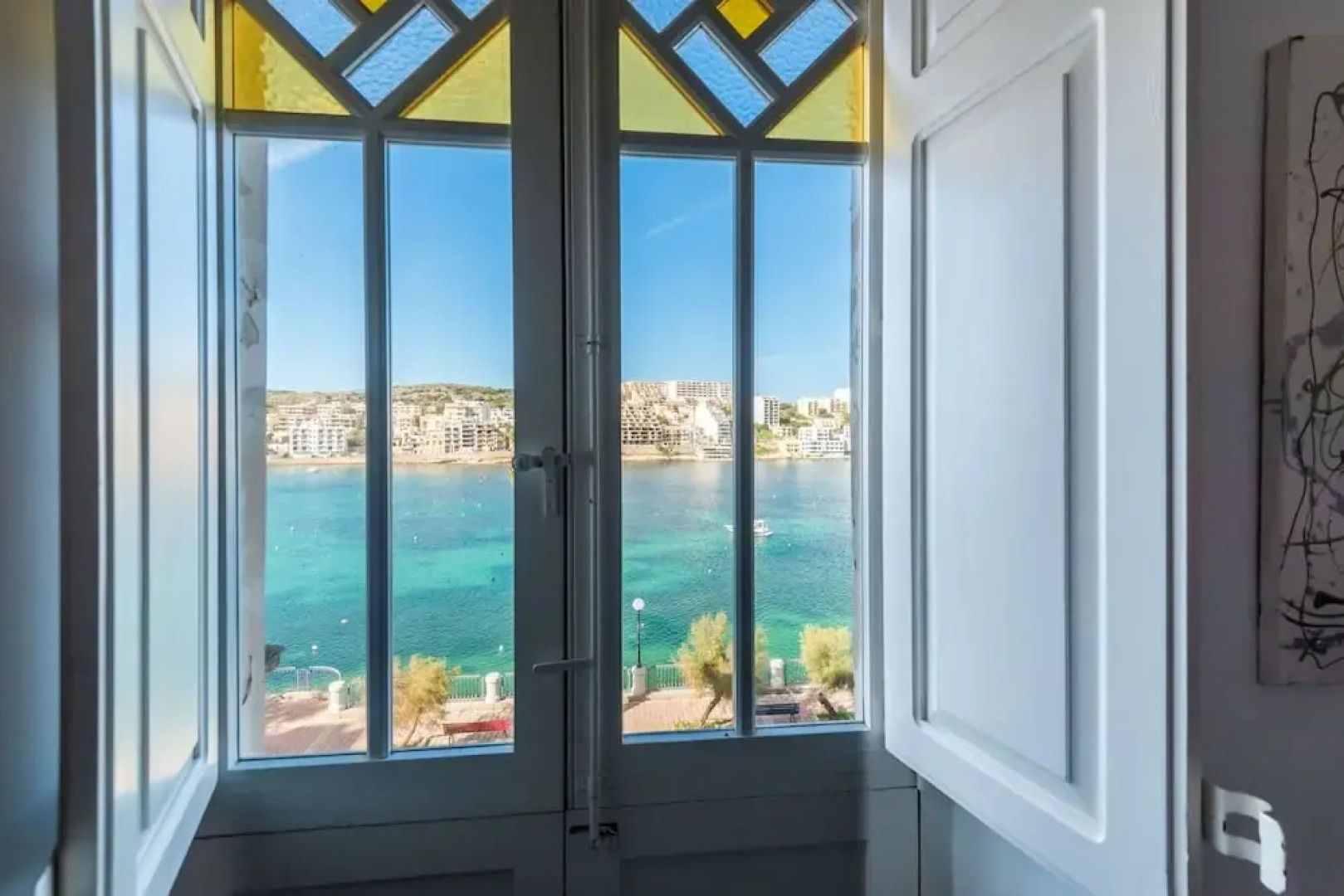 Getawaysmalta - Blue Harbour 2 Seafront 3-bedroom Apt With Large Back Terrace