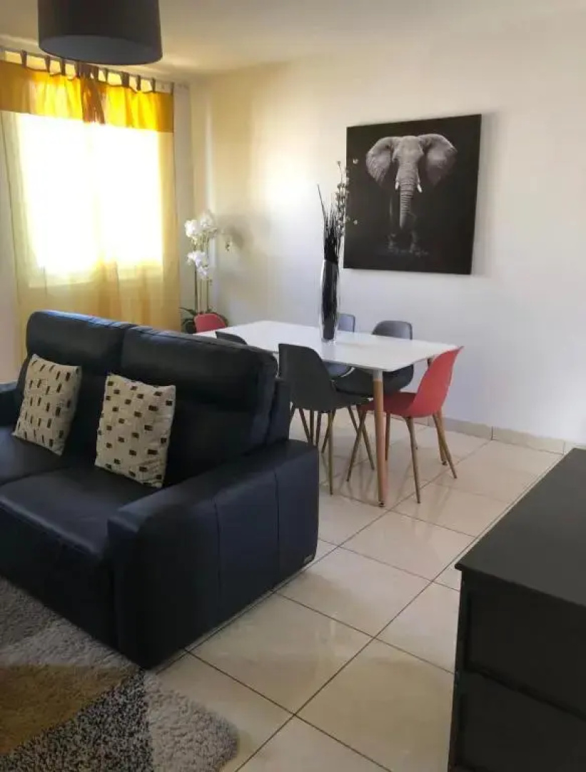 Grand logement à 300 mètres de la gare