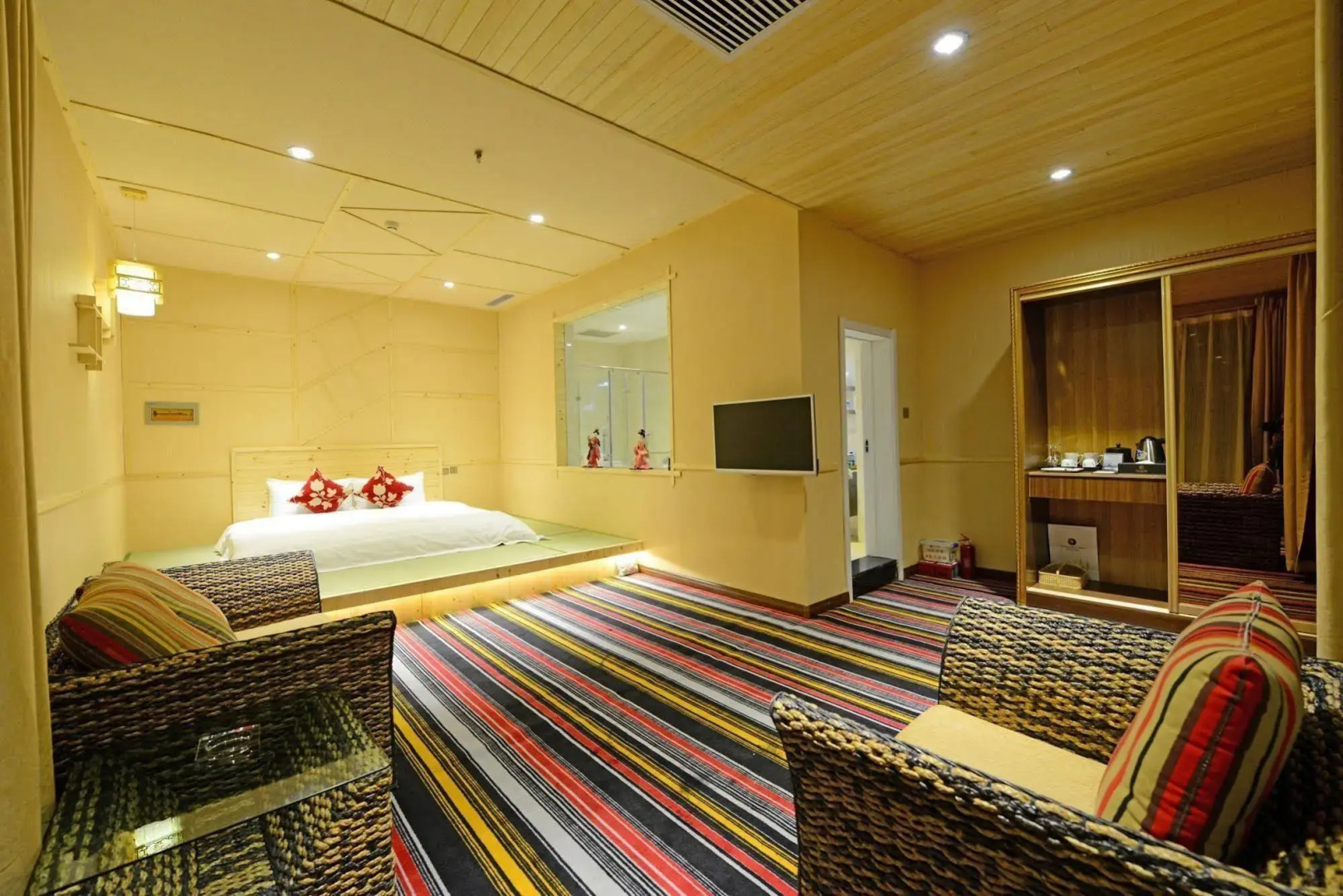 吉林曹洛比童话酒店