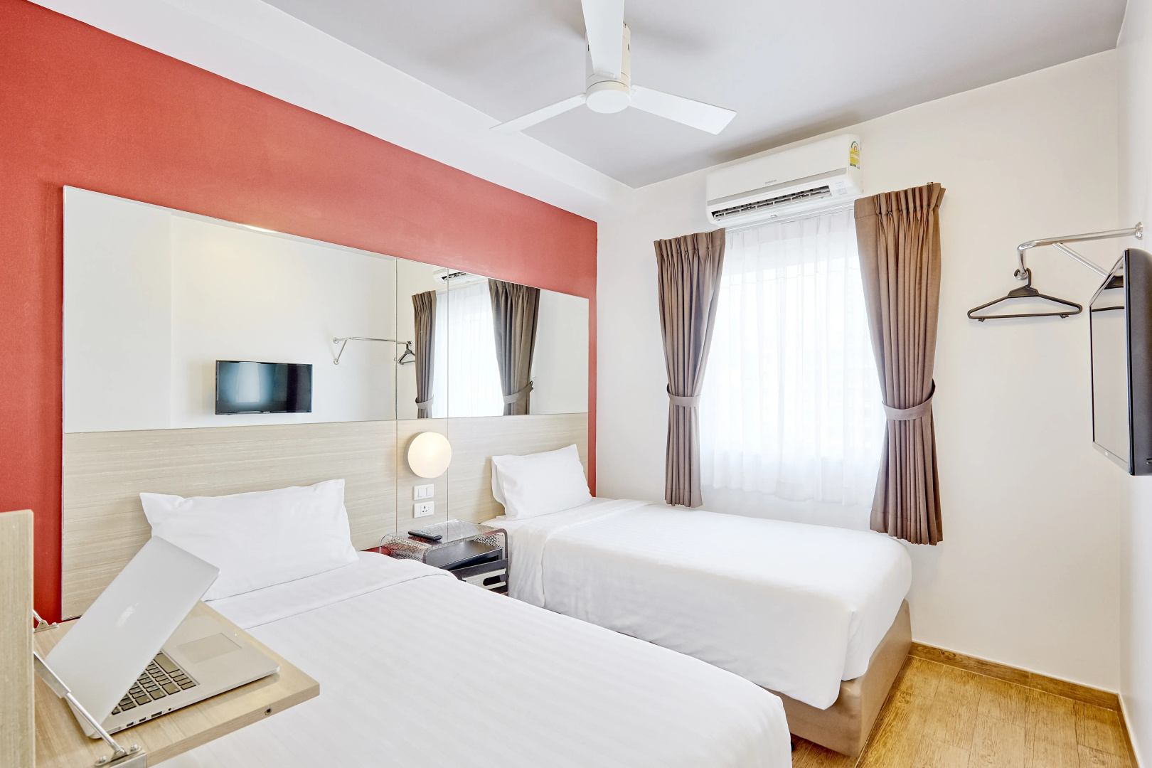 Easy Planet Pattaya